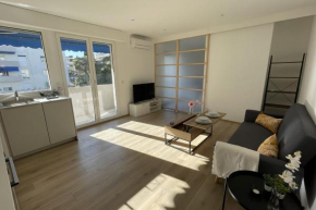 Amazing flat 4 people near the center